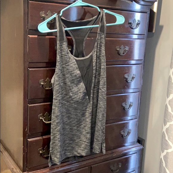 Lou & Gray Workout Tank - Picture 5 of 5